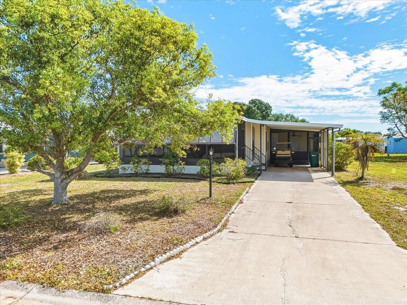 One or more photo(s) has been virtually staged. Welcome to a - Beach Home for sale in Englewood, Florida on Beachhouse.com