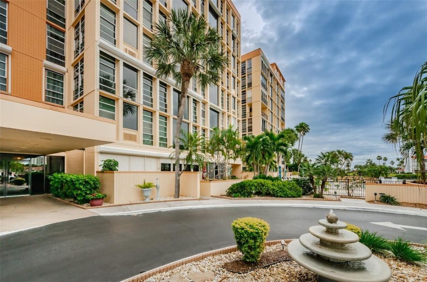 This is your opportunity to have a refurbished condo in Bay - Beach Condo for sale in South Pasadena, Florida on Beachhouse.com