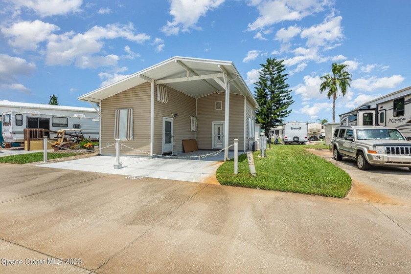 MOTIVATED SELLER SAYS BRING ALL OFFERS!!! Discover the perfect - Beach Home for sale in Titusville, Florida on Beachhouse.com