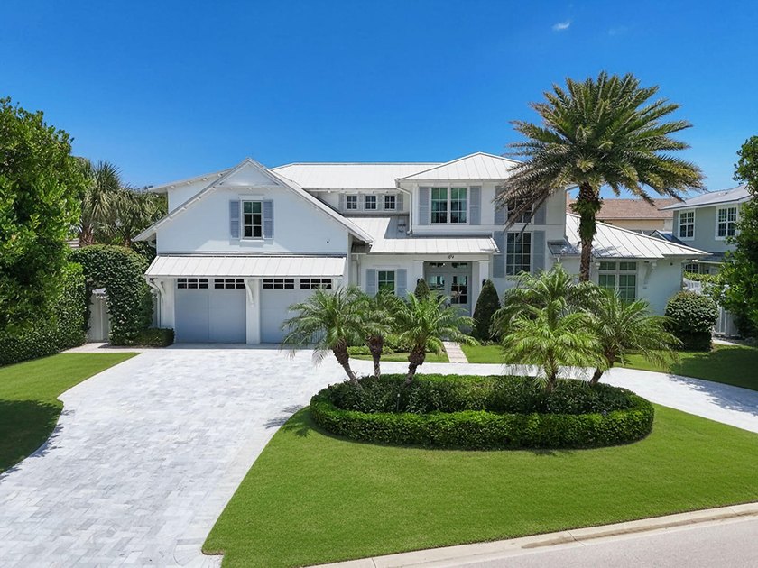 Set within the exclusive seaside enclave of Jupiter Inlet Colony - Beach Home for sale in Jupiter Inlet Colony, Florida on Beachhouse.com