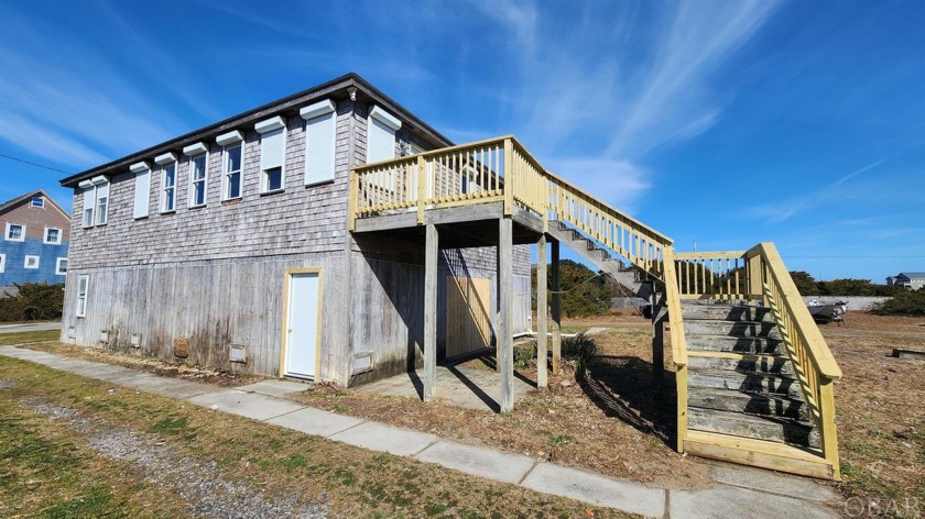 Oceanside home waiting for you.  Just repaired. New roof, HVAC - Beach Home for sale in Rodanthe, North Carolina on Beachhouse.com