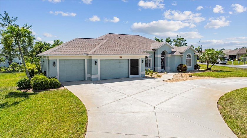 Gorgeous corner-lot pool home in Rotonda West offering 3 - Beach Home for sale in Rotonda West, Florida on Beachhouse.com