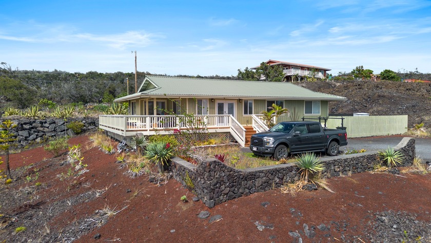 This Move-in Ready home with huge ocean views is ready for a new - Beach Home for sale in Ocean View, Hawaii on Beachhouse.com