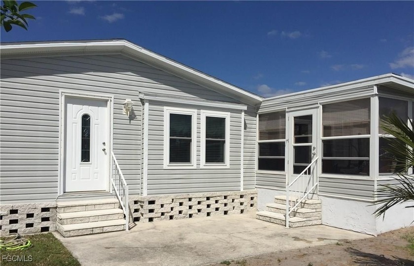 Are you looking for the perfect Florida home? This - Beach Home for sale in North Fort Myers, Florida on Beachhouse.com