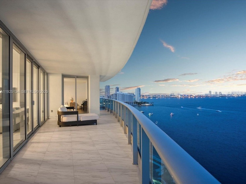 Welcome to the best line at the prestigious Jade Brickell - Beach Condo for sale in Miami, Florida on Beachhouse.com