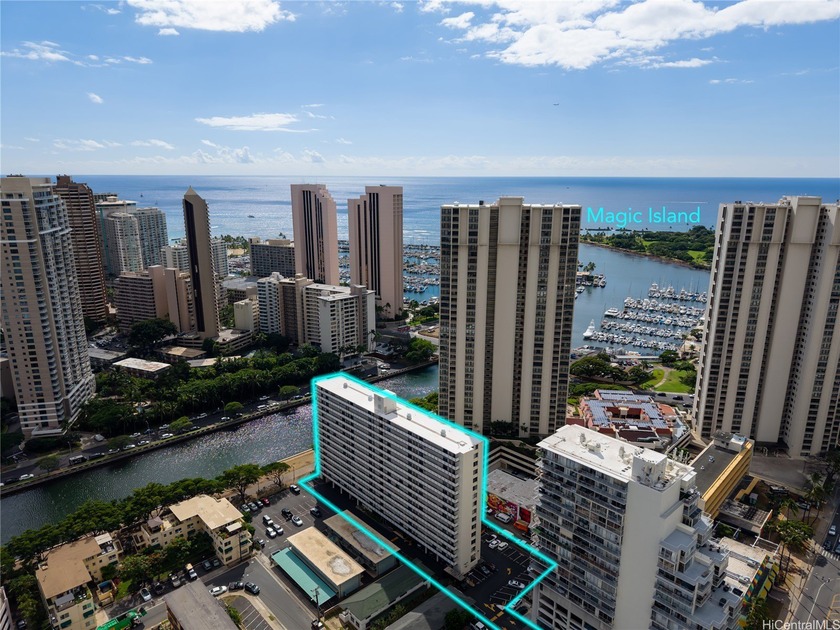Welcome to Atkinson Towers! This high rise condo is just steps - Beach Condo for sale in Honolulu, Hawaii on Beachhouse.com