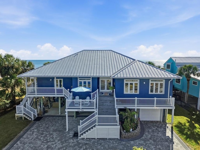 Welcome to 170 Gulf Pines Drive in Port St. Joe, Florida, an - Beach Home for sale in Port St Joe, Florida on Beachhouse.com