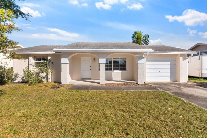 Welcome to this beautifully maintained 2-bedroom, 2-bathroom gem - Beach Home for sale in New Port Richey, Florida on Beachhouse.com