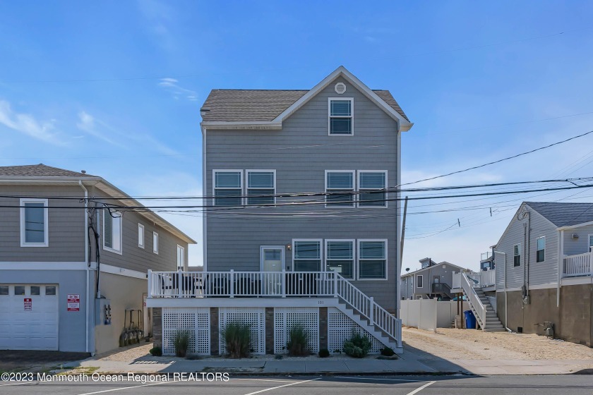Ortley Beach Beauty!  Single detached home w/ open floor plan - Beach Condo for sale in Seaside Heights, New Jersey on Beachhouse.com
