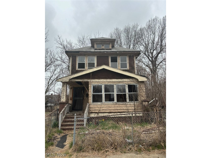 Calling investors, cash buyers, and handymen! Whether you're - Beach Home for sale in Cleveland, Ohio on Beachhouse.com