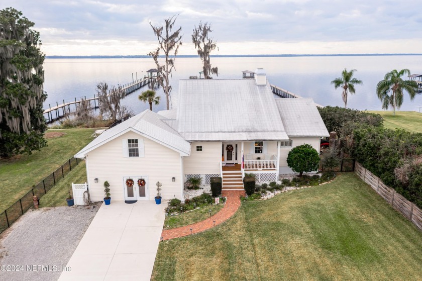 This gorgeous Riverfront Gated home is loaded with custom - Beach Home for sale in St Augustine, Florida on Beachhouse.com