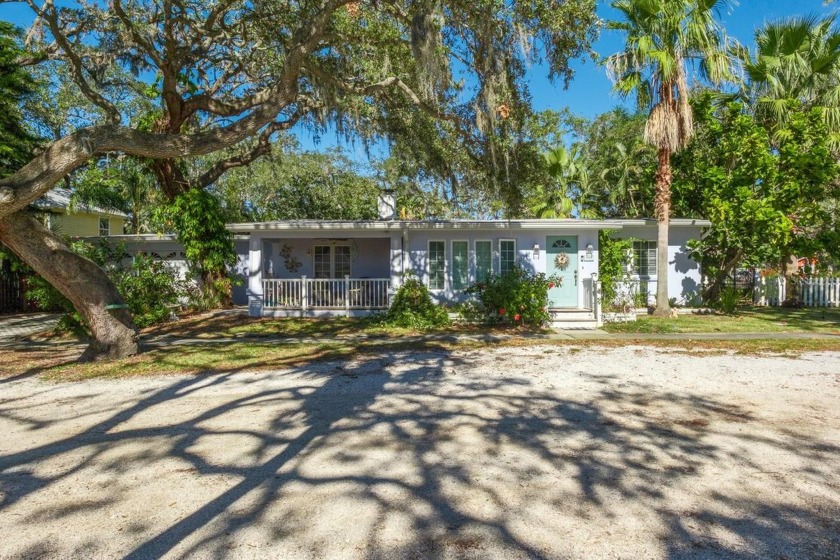 Under contract-accepting backup offers. Welcome to your new - Beach Home for sale in Crystal Beach, Florida on Beachhouse.com