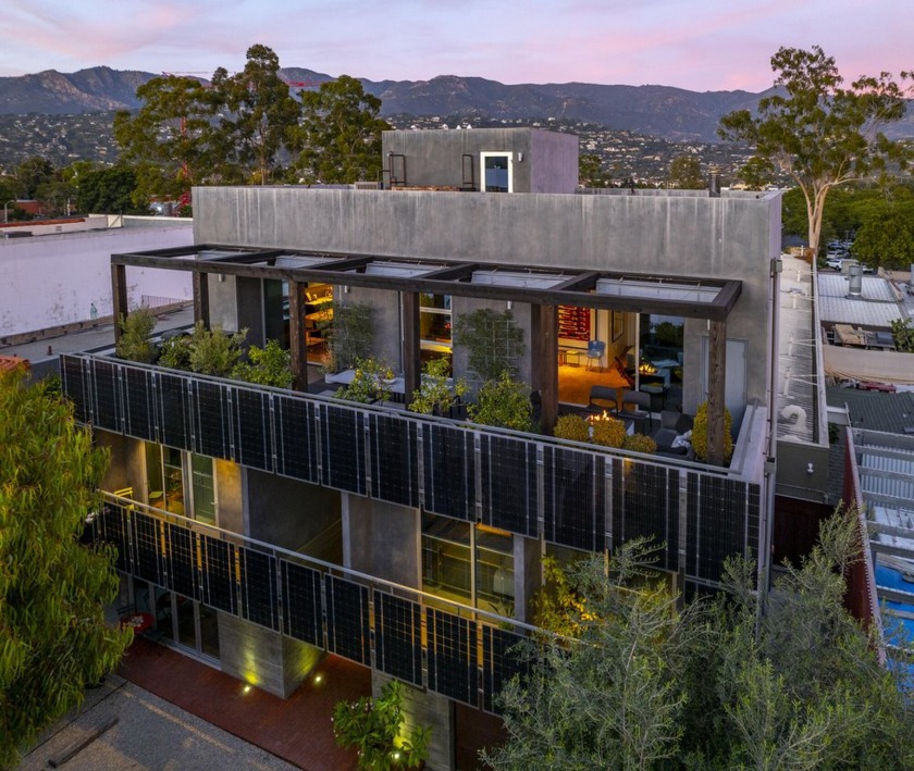 Designed by award-winning architect Robin Donaldson as his - Beach Home for sale in Santa Barbara, California on Beachhouse.com