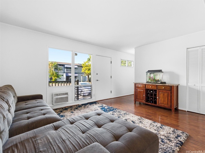 Welcome to Ridgeway B2! Discover this refreshed 3-bedroom, 1 - Beach Condo for sale in Aiea, Hawaii on Beachhouse.com