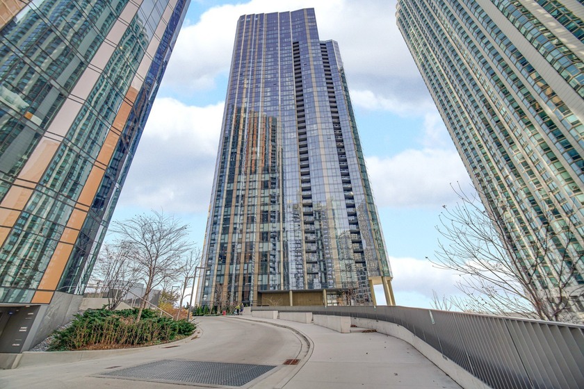 Modern 1BR at Cirrus Condominiums with Stunning Park Views, One - Beach Condo for sale in Chicago, Illinois on Beachhouse.com