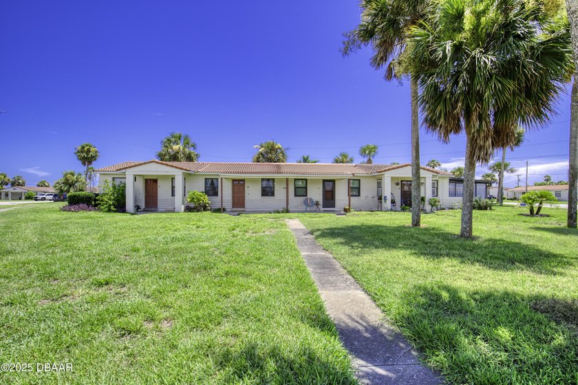 Welcome to 106 Cardinal Drive B, a charming and well-maintained - Beach Condo for sale in Ormond Beach, Florida on Beachhouse.com