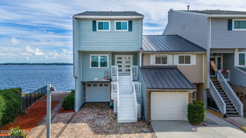 BEST River View on Fleming Island!! Meticulously renovated - Beach Townhome/Townhouse for sale in Fleming Island, Florida on Beachhouse.com