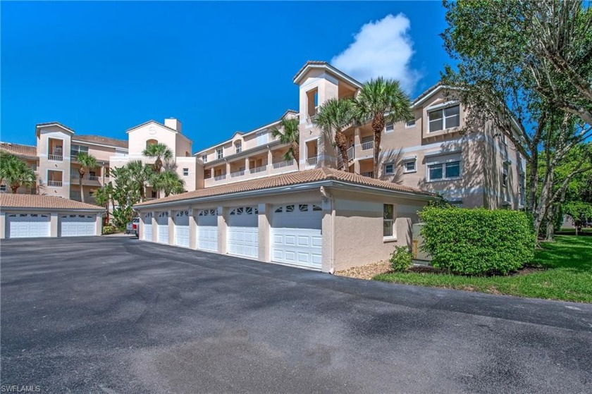 PRIME LOCATION! TURNKEY CONDO, GREAT INVESTMENT OPPORTUNITY! - Beach Condo for sale in Naples, Florida on Beachhouse.com