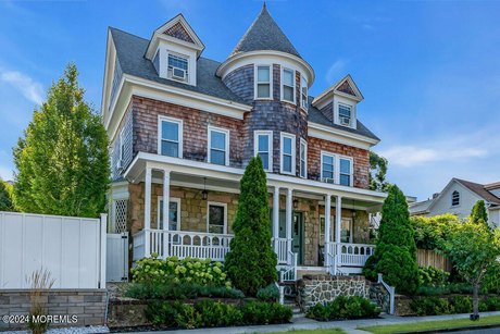 Welcome to your dream beach retreat in one of New Jersey's - Beach Home for sale in Asbury Park, New Jersey on Beachhouse.com