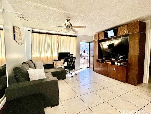 Step into this well maintained ground floor unit offering - Beach Condo for sale in Waipahu, Hawaii on Beachhouse.com
