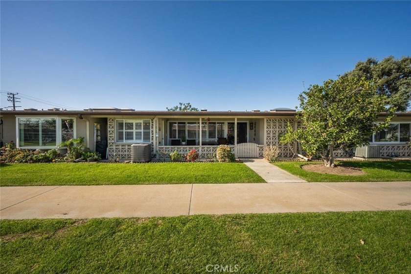 Tucked into a wide, park-like greenbelt, 196H in Mutual 8 is a - Beach Other for sale in Seal Beach, California on Beachhouse.com