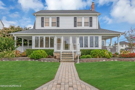 This classic Avon Shore Colonial sits on an oversized 75 x 140 - Beach Home for sale in Avon By The Sea, New Jersey on Beachhouse.com