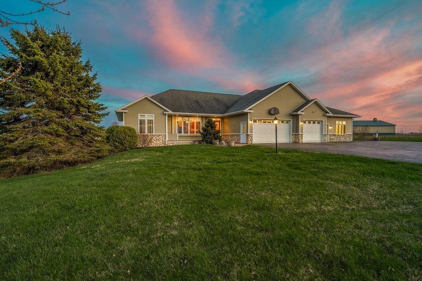 Enjoy Lake Michigan breezes, beautiful sunrises & luxury living! - Beach Home for sale in Kewaunee, Wisconsin on Beachhouse.com