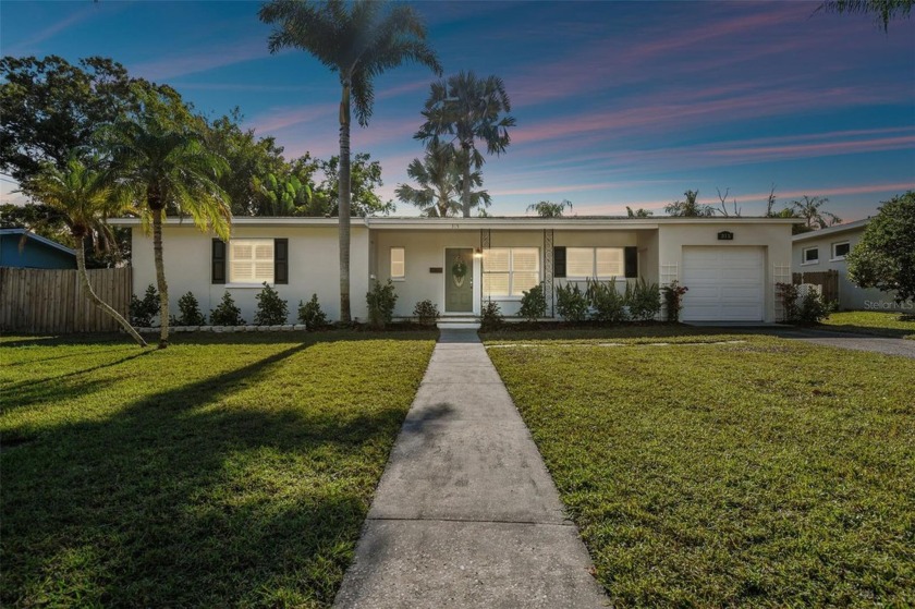 Welcome to your dream home in the heart of Belleair, Florida! - Beach Home for sale in Belleair Beach, Florida on Beachhouse.com