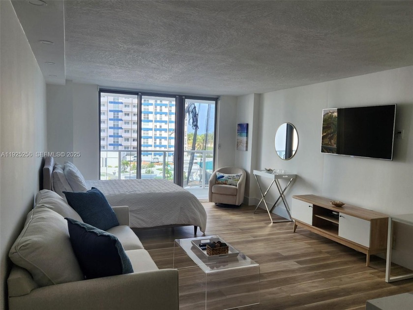 Discover the perfect blend of luxury, comfort, and convenience - Beach Condo for sale in Hallandale Beach, Florida on Beachhouse.com