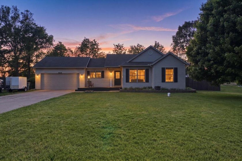 Welcome home to this beautifully maintained 3-bedroom, 2-bath - Beach Home for sale in Benton Harbor, Michigan on Beachhouse.com