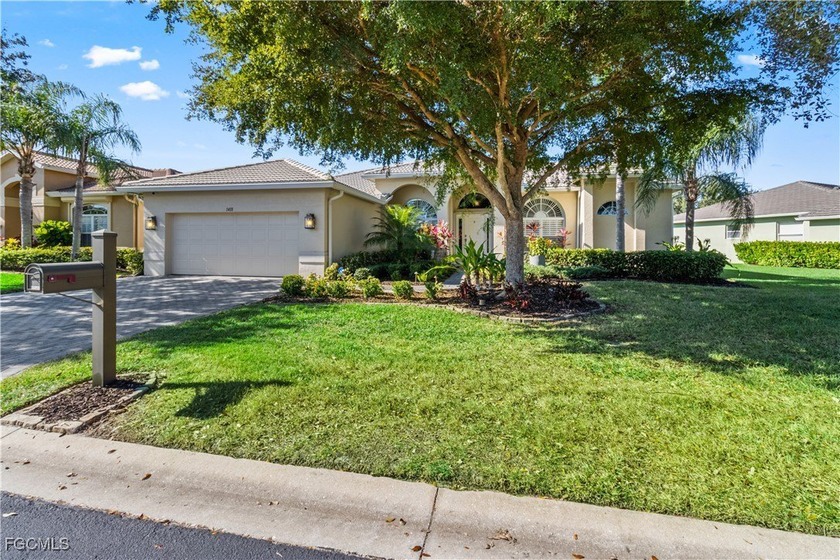 You'll love the Colonial Shores community with easy access to - Beach Home for sale in Fort Myers, Florida on Beachhouse.com