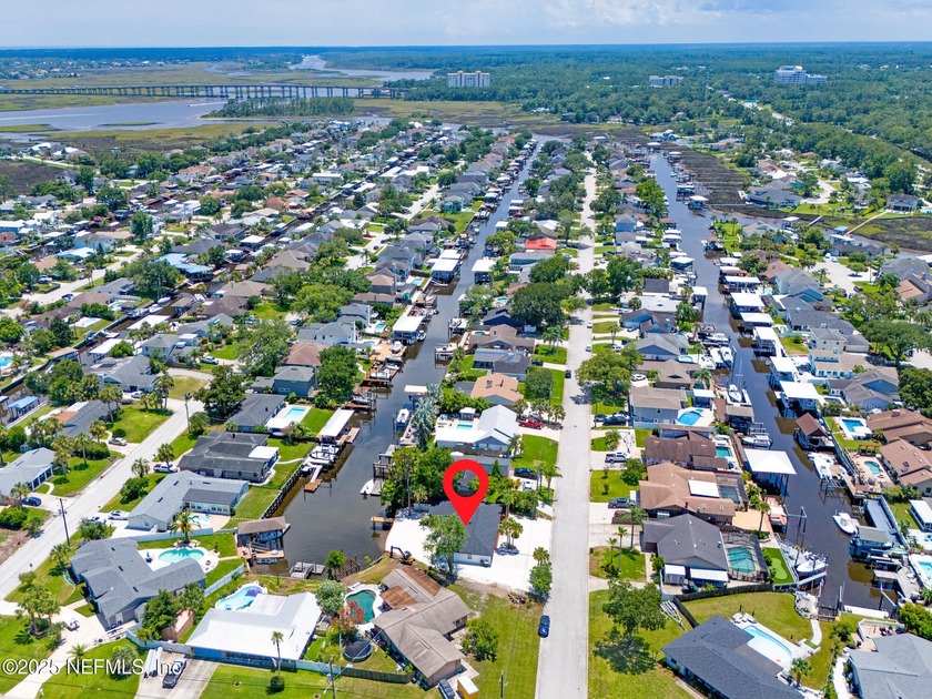 **WATERFRONT**OCEAN ACCESS**COMPLETELY REMODELED** Welcome home - Beach Home for sale in Jacksonville, Florida on Beachhouse.com