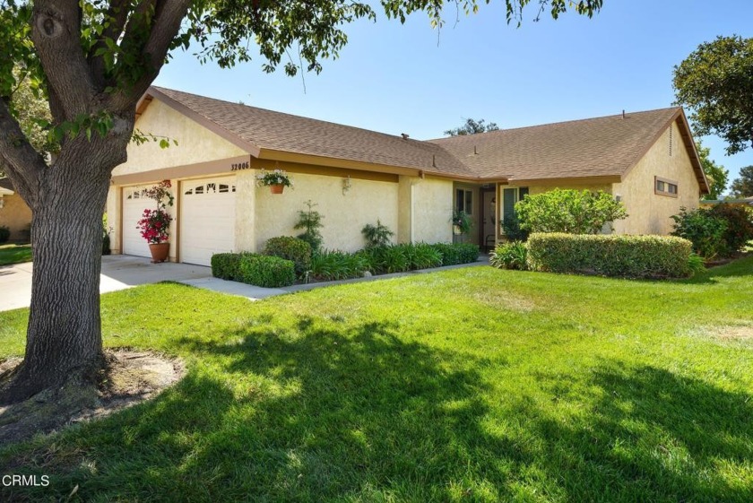 Welcome to this beautifully updated Capri model home in - Beach Home for sale in Camarillo, California on Beachhouse.com