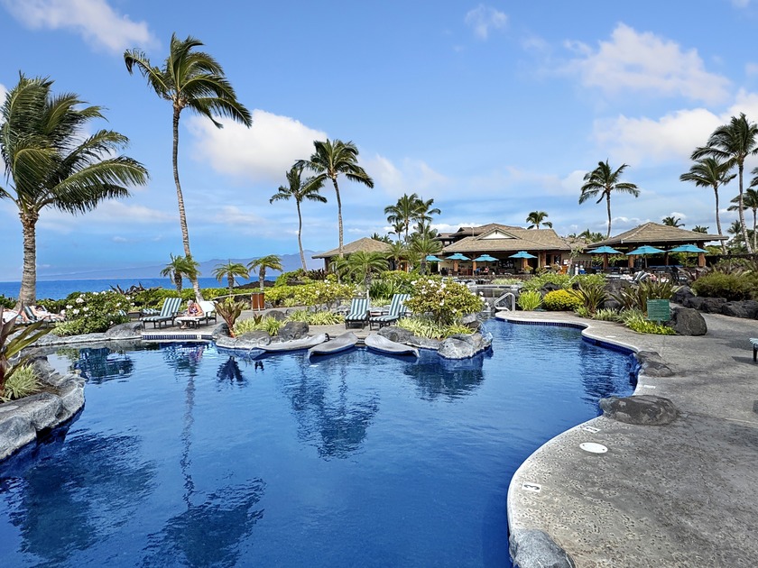 This ground-floor villa sits right on the golf course in Hali'i - Beach Condo for sale in Waikoloa, Hawaii on Beachhouse.com