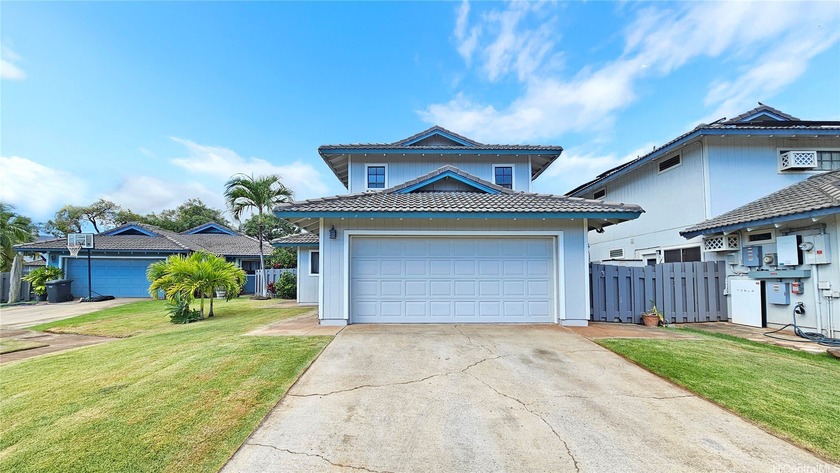Welcome home to this charming 3-bedroom, 2.5-bath residence - Beach Home for sale in Kapolei, Hawaii on Beachhouse.com