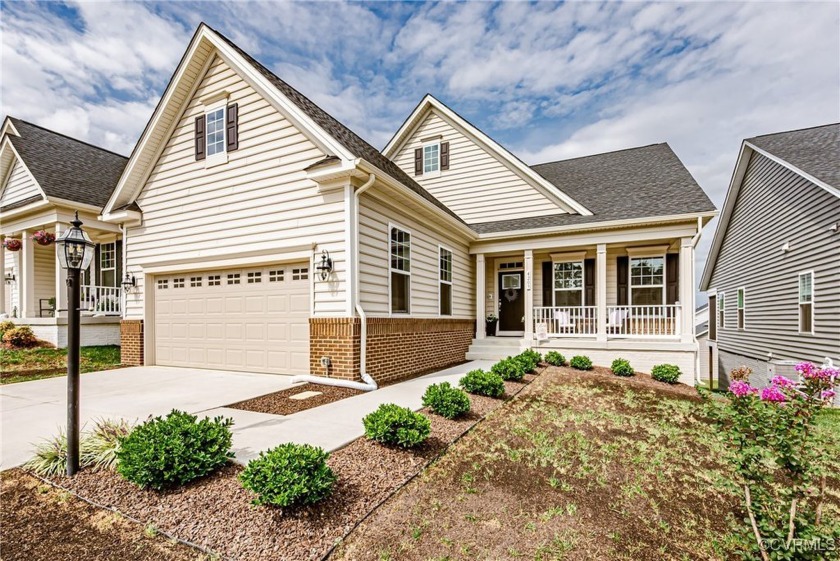 Welcome to your dream home! This stunning 4 bedroom, 3 bathroom - Beach Home for sale in Williamsburg, Virginia on Beachhouse.com