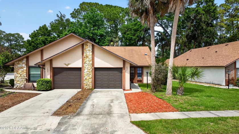 MOVE-IN READY GEM IN SOUGHT-AFTER DUNLAWTON HILLS! Welcome to - Beach Townhome/Townhouse for sale in Port Orange, Florida on Beachhouse.com