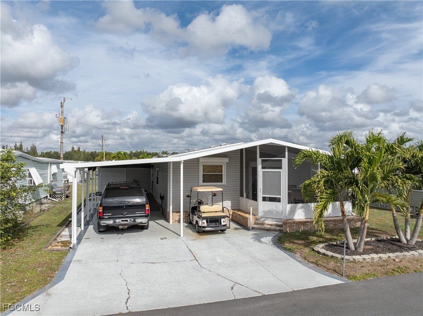 Charming Turnkey Home in Tamiami 55+ Community Welcome to this - Beach Home for sale in North Fort Myers, Florida on Beachhouse.com
