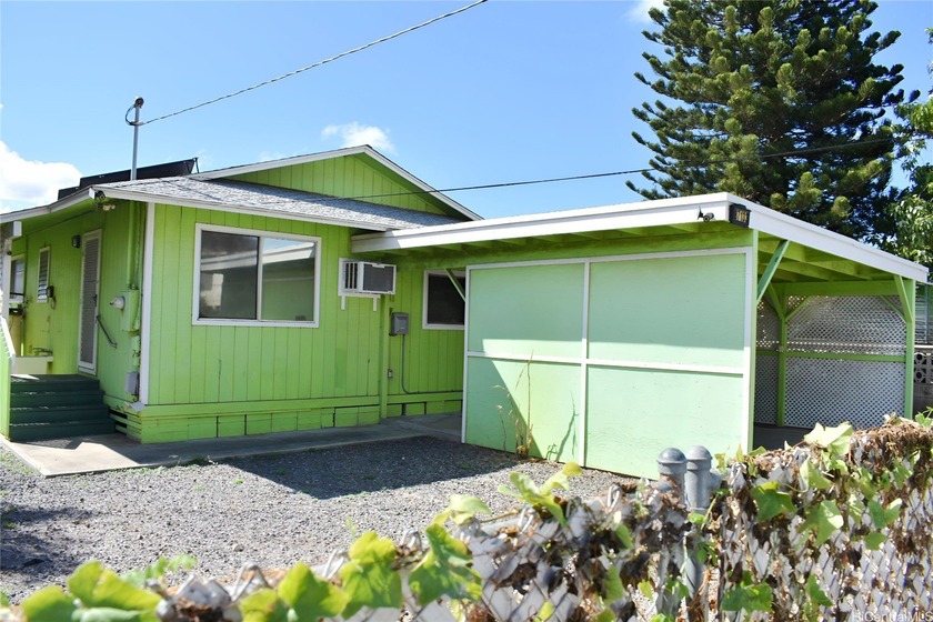 Situated on a quiet dead end street, this property is just - Beach Home for sale in Waianae, Hawaii on Beachhouse.com