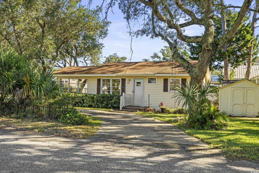 Prime location in NMB in Crescent Beach area on a corner lot on - Beach Home for sale in North Myrtle Beach, South Carolina on Beachhouse.com