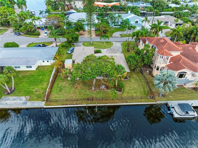 Under contract-accepting backup offers. In a prime location near - Beach Home for sale in Sarasota, Florida on Beachhouse.com