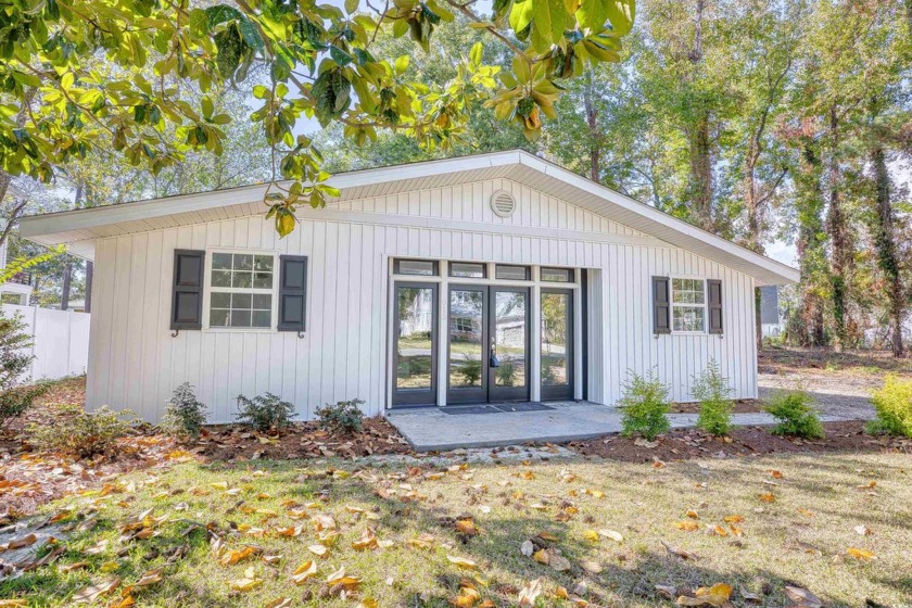 Location! Location! Location!  Rare find!  5 bedroooms/3baths - Beach Home for sale in Surfside Beach, South Carolina on Beachhouse.com