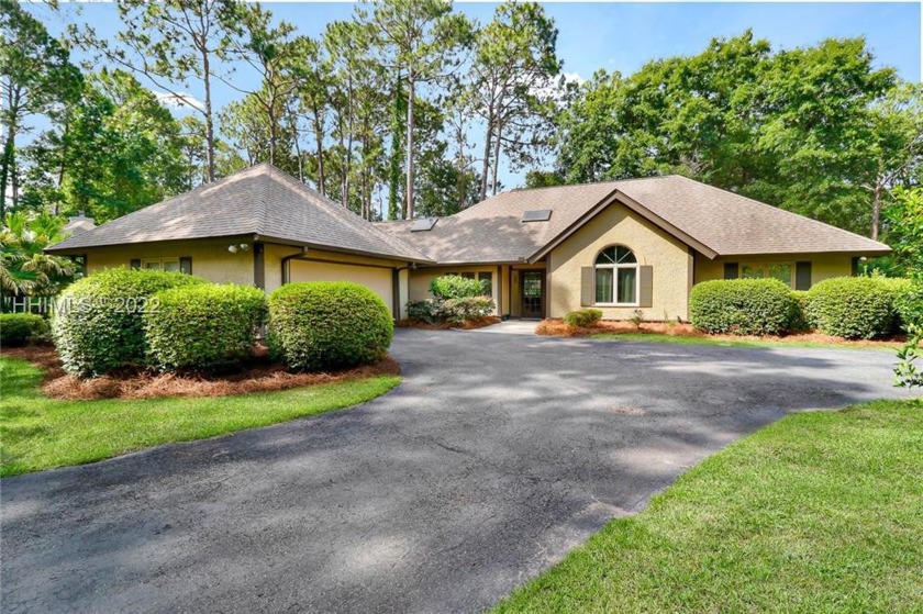 This 3 Bedroom, 3 Bath home is situated on the 11th hole of the - Beach Home for sale in Hilton Head Island, South Carolina on Beachhouse.com