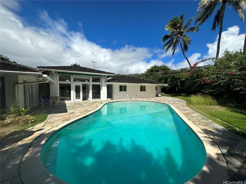 Rarely available single level home in the prestigious Kai Nani/ - Beach Home for sale in Honolulu, Hawaii on Beachhouse.com