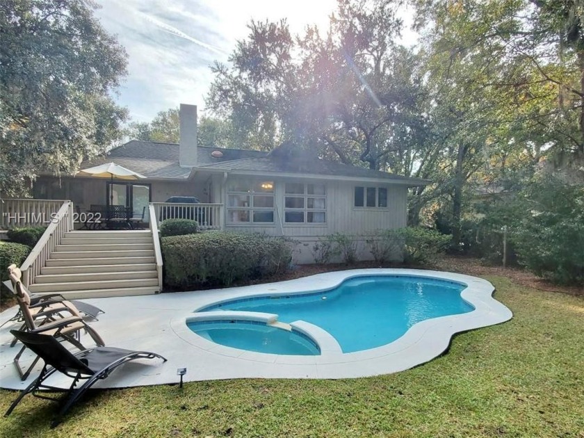 This beautiful completely remodeled 3 bedroom, 2 bath home - Beach Home for sale in Hilton Head Island, South Carolina on Beachhouse.com