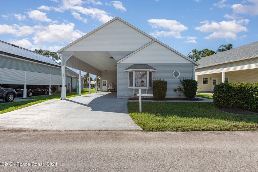 Ready for a smaller footprint of home, less maintenance within a - Beach Home for sale in Titusville, Florida on Beachhouse.com