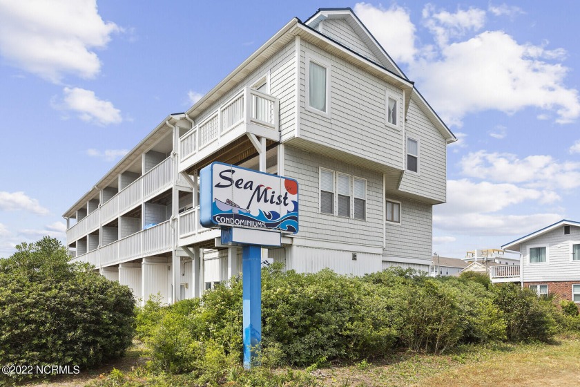 This efficiency style condo is located 2nd row across from the - Beach Condo for sale in Carolina Beach, North Carolina on Beachhouse.com
