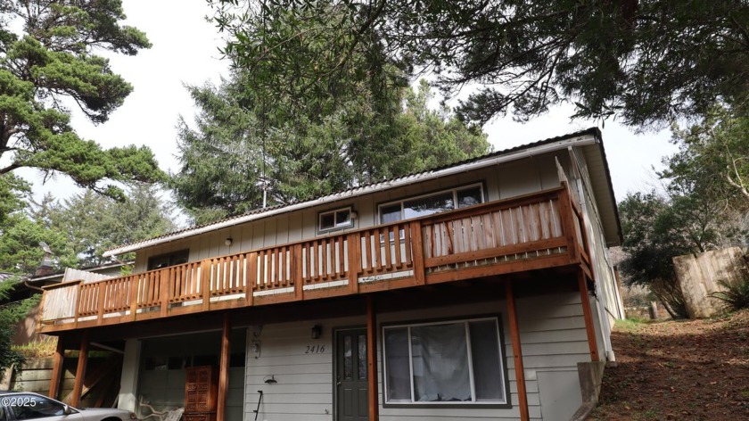 Located in the heart of Newport close to Agate Beach where you - Beach Home for sale in Newport, Oregon on Beachhouse.com