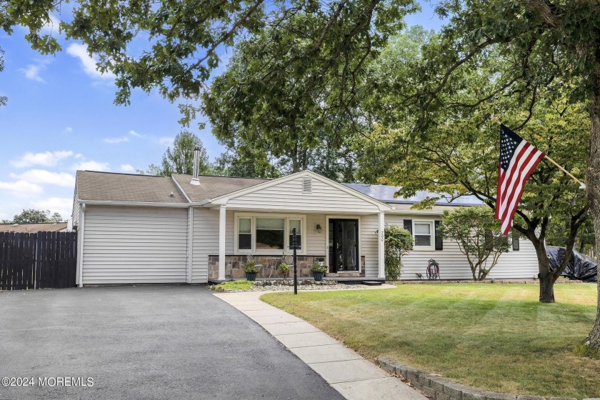 Welcome to 700 9th avenue! This well loved and meticulously - Beach Home for sale in Toms River, New Jersey on Beachhouse.com