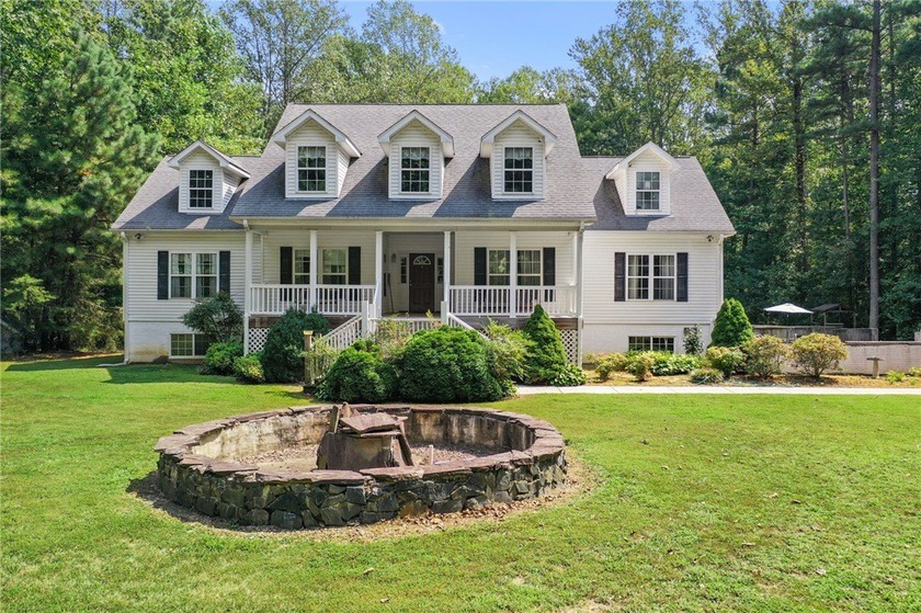 Nestled on over 3 acres of private, wooded land, this stunning - Beach Home for sale in Heathsville, Virginia on Beachhouse.com